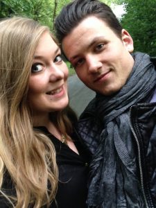 Wie man mit dem Ex-Dating Ihres besten Freundes umgehtDie Dating-App